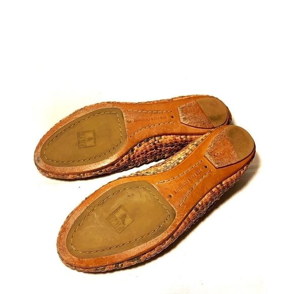 Frye “Emma” Flats    - Picture 7 of 12